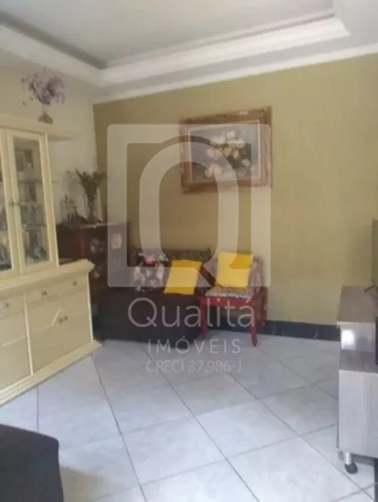 Casa à venda com 2 quartos, 140m² - Foto 1