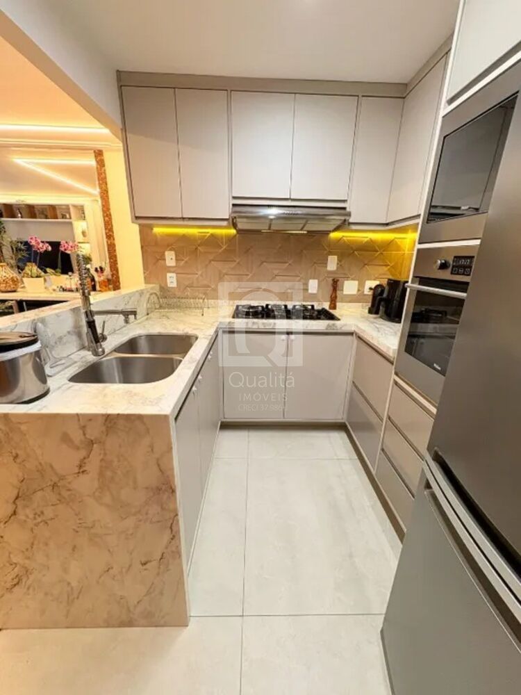 Apartamento à venda com 2 quartos, 80m² - Foto 1