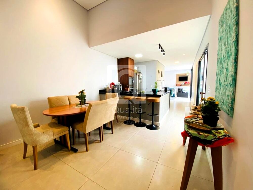 Casa de Condomínio à venda com 3 quartos, 150m² - Foto 1