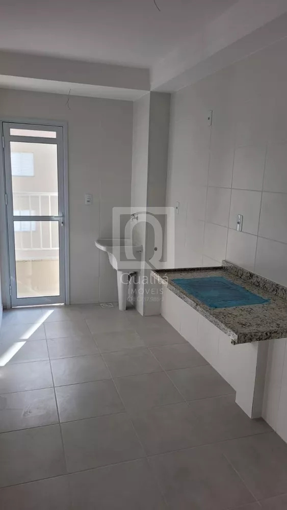 Apartamento à venda com 2 quartos, 61m² - Foto 3