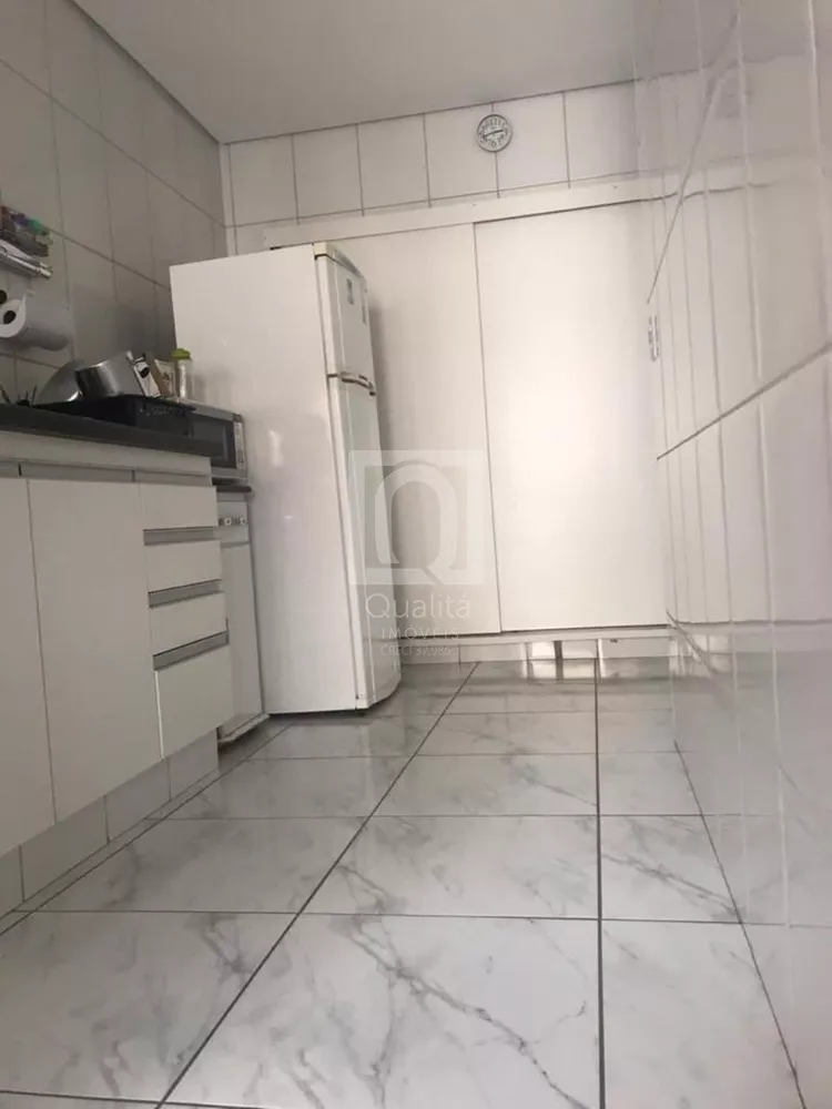 Casa à venda com 3 quartos, 90m² - Foto 3