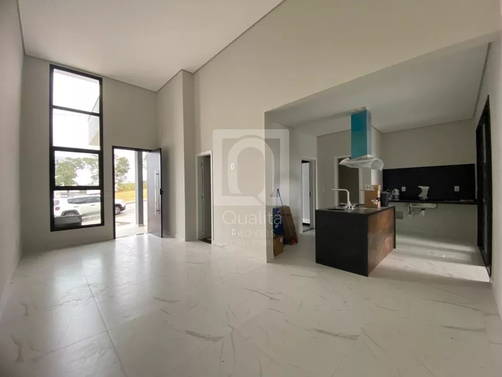 Casa de Condomínio à venda com 3 quartos, 200m² - Foto 1