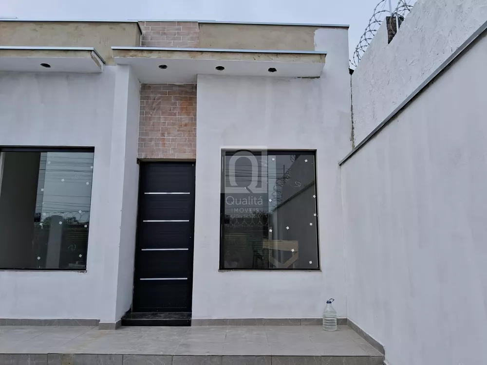 Casa à venda com 2 quartos, 51m² - Foto 1