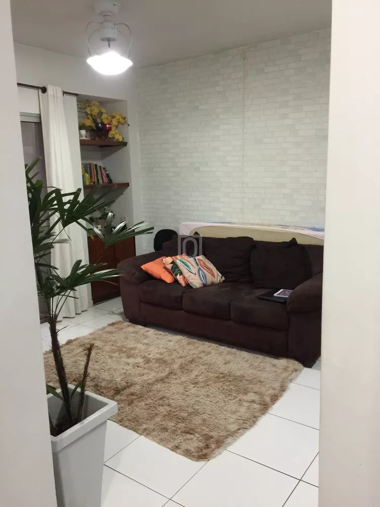 Apartamento à venda com 2 quartos, 80m² - Foto 2