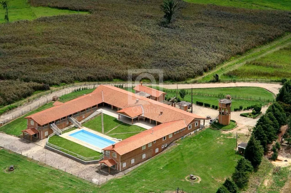 Fazenda à venda com 13 quartos, 50m² - Foto 3