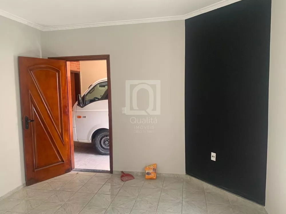 Casa à venda com 3 quartos, 175m² - Foto 2