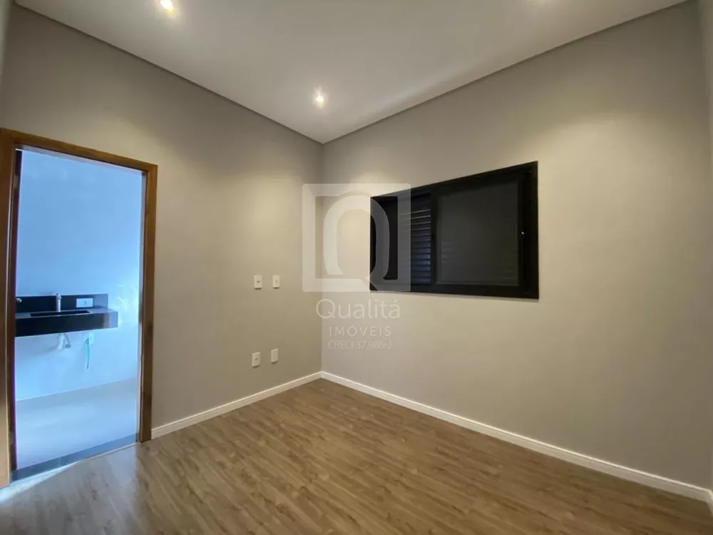 Casa de Condomínio à venda com 3 quartos, 200m² - Foto 1