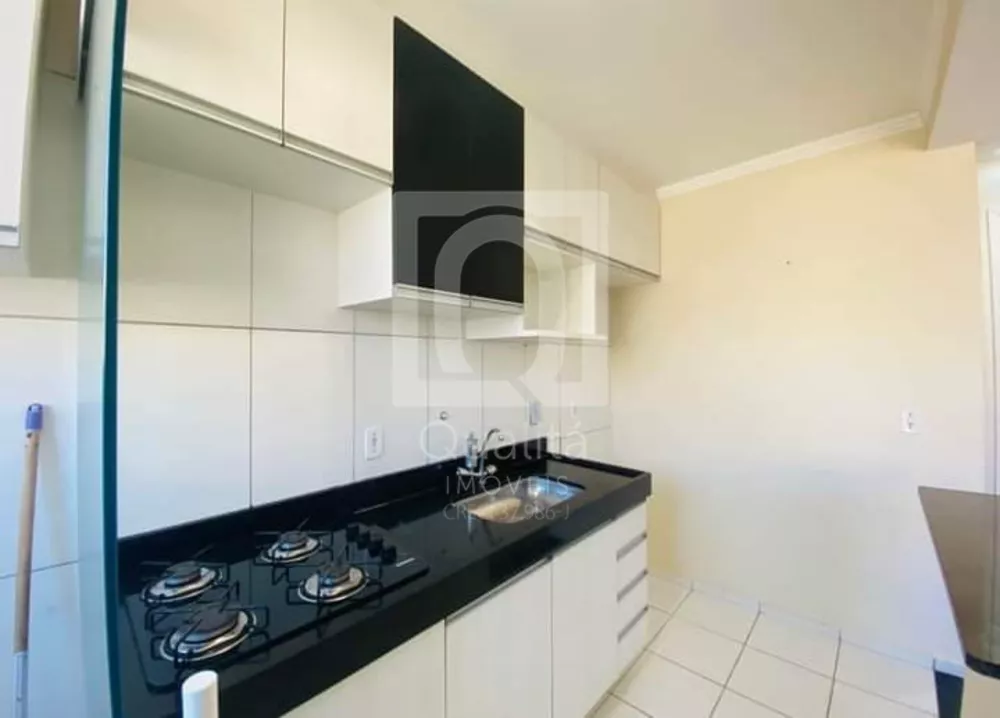 Apartamento à venda com 2 quartos, 47m² - Foto 2