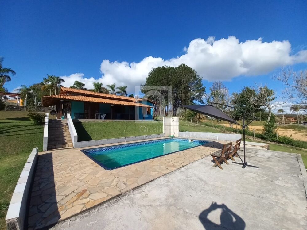 Chácara à venda com 3 quartos, 250m² - Foto 8