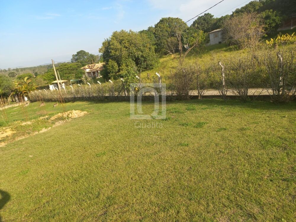Chácara à venda com 3 quartos, 250m² - Foto 11