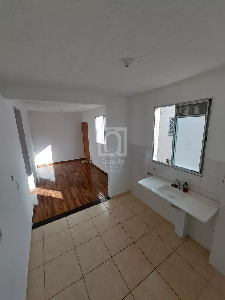 Apartamento à venda com 2 quartos, 45m² - Foto 4