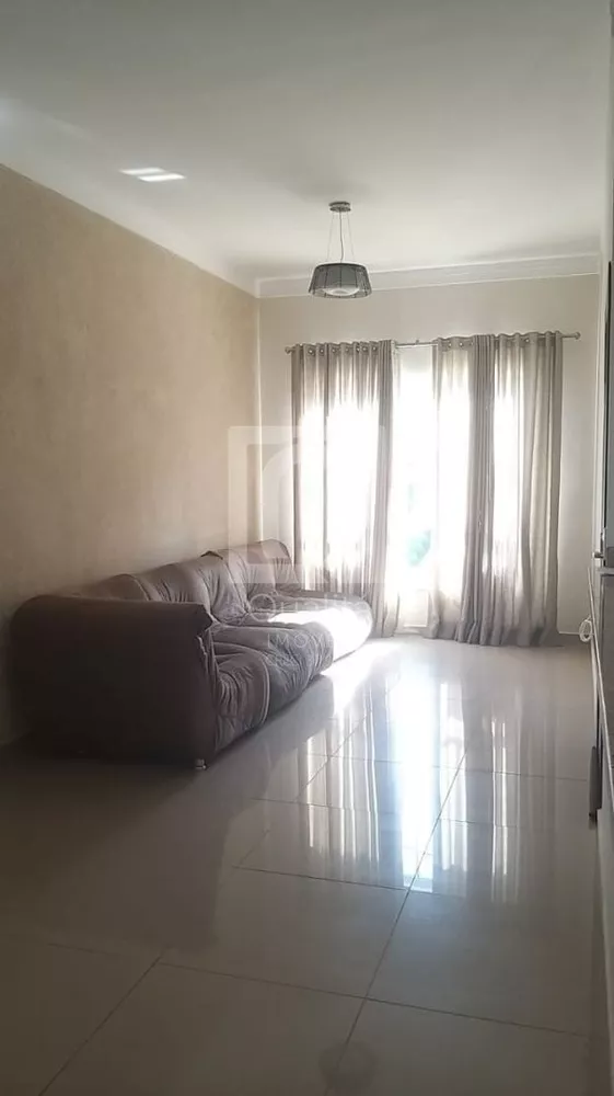 Casa de Condomínio à venda com 3 quartos, 200m² - Foto 3