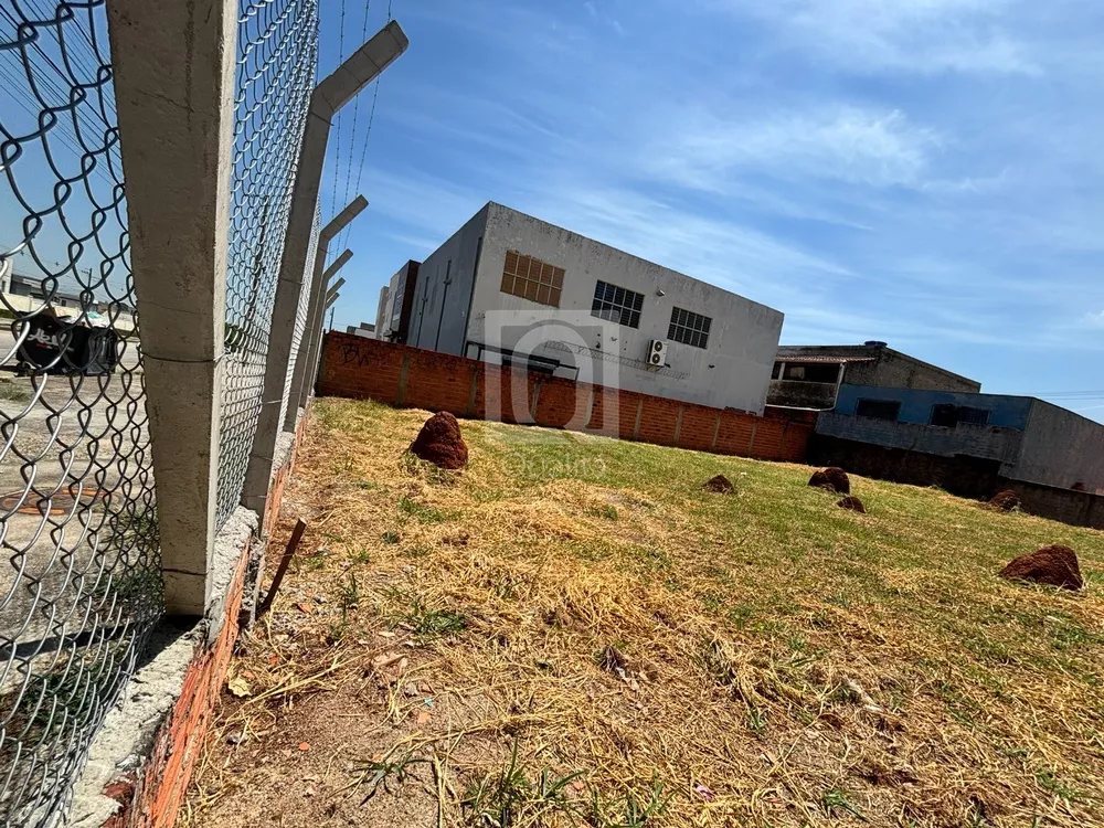 Loteamento e Condomínio - Foto 1