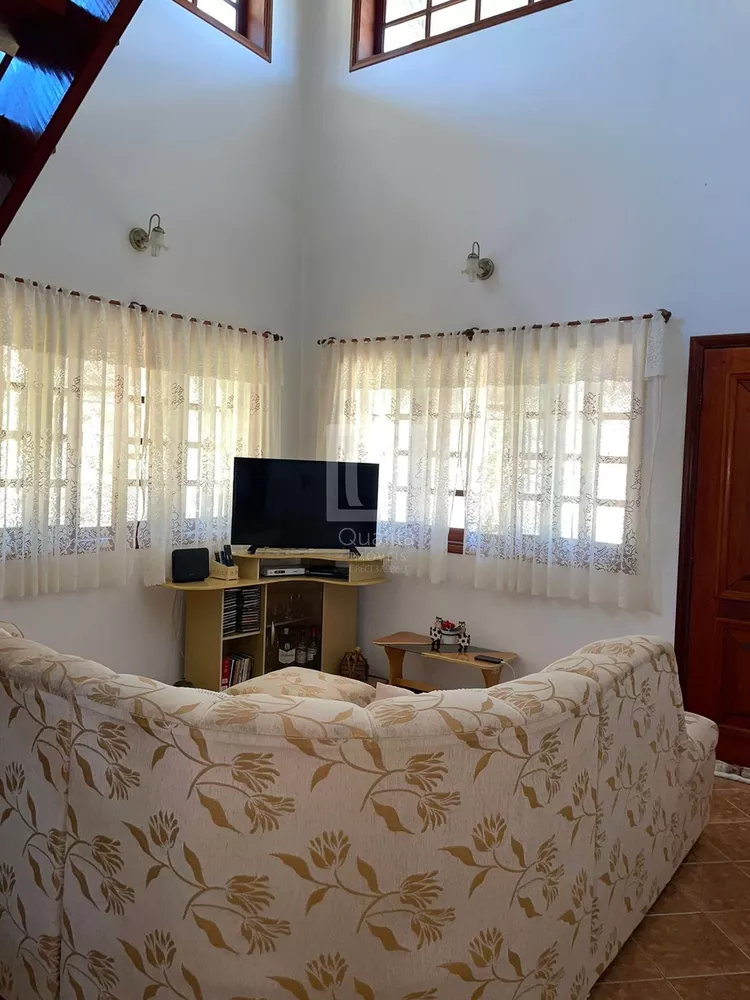 Casa de Condomínio à venda com 3 quartos, 1800m² - Foto 3