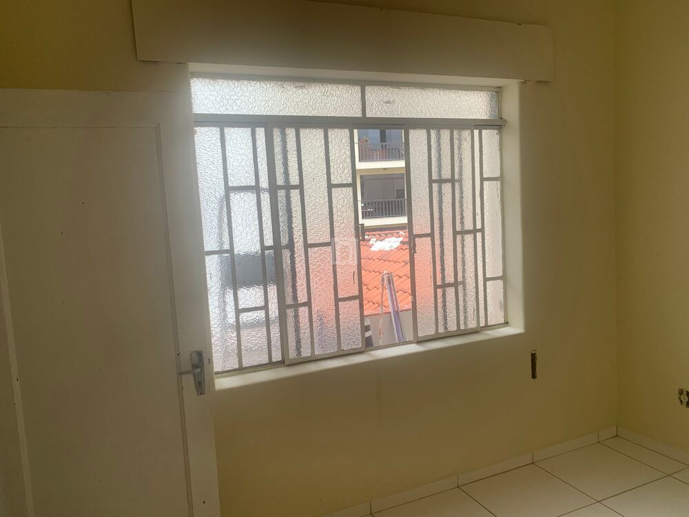 Apartamento à venda com 2 quartos, 147m² - Foto 2
