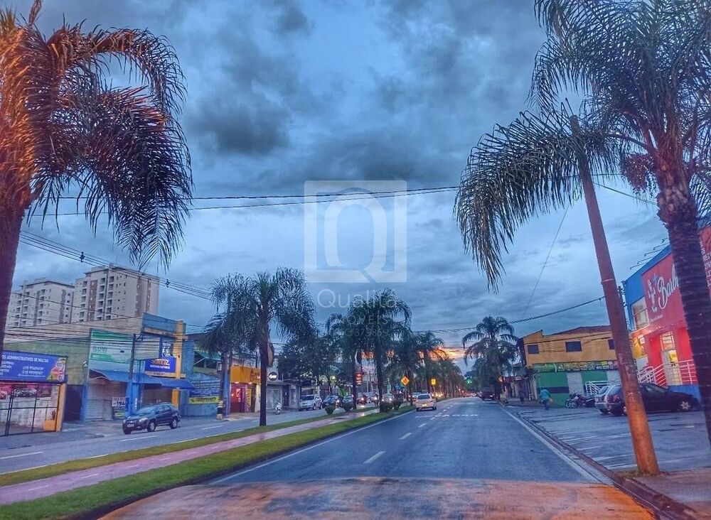 Casa à venda com 2 quartos, 200m² - Foto 10