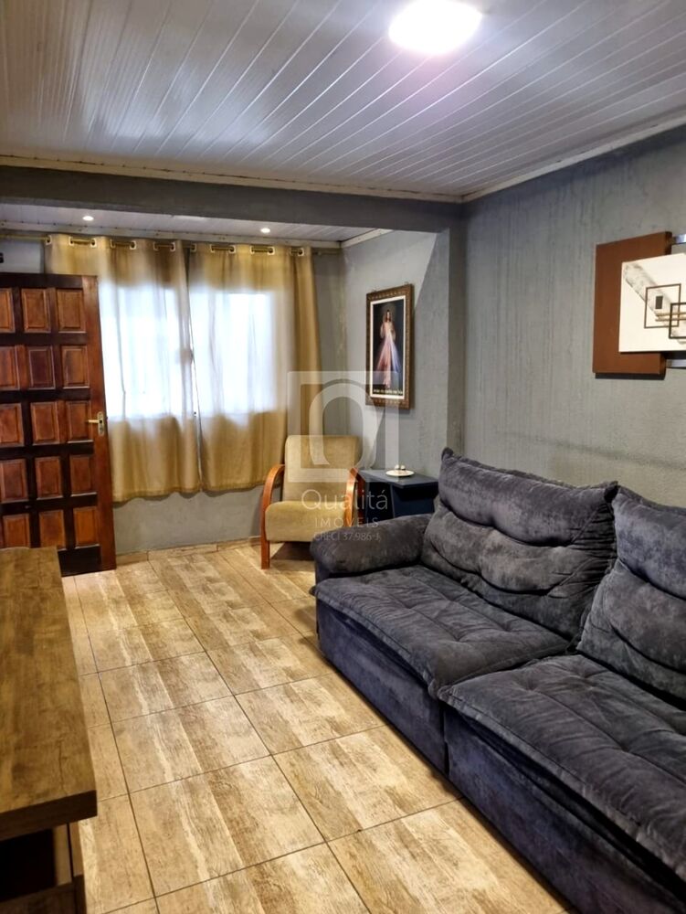 Casa à venda com 2 quartos, 200m² - Foto 1