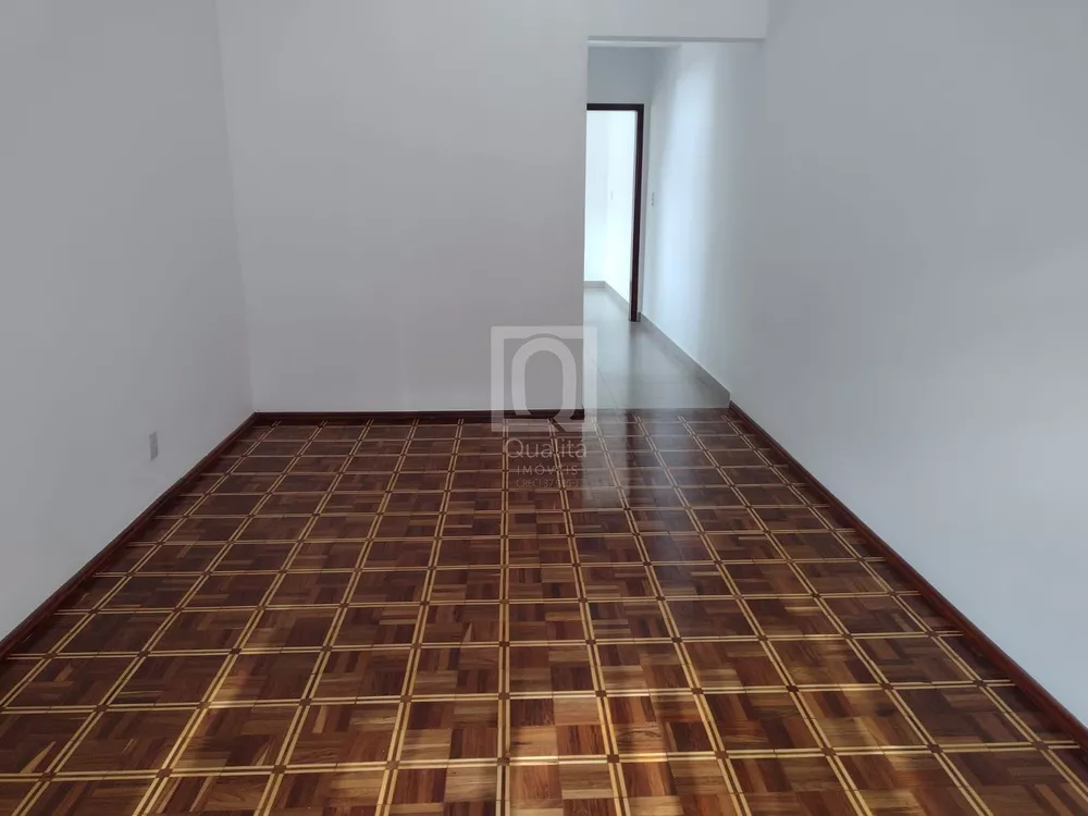 Prédio Inteiro à venda com 3 quartos, 280m² - Foto 2