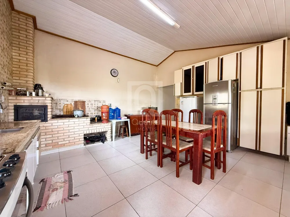 Chácara, 4 quartos, 4706 m² - Foto 1