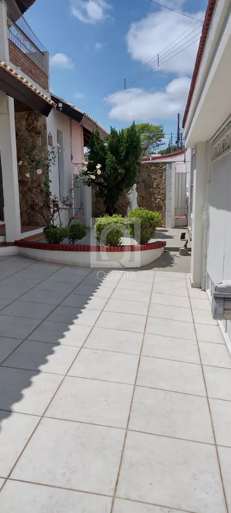 Casa à venda com 4 quartos, 560m² - Foto 8