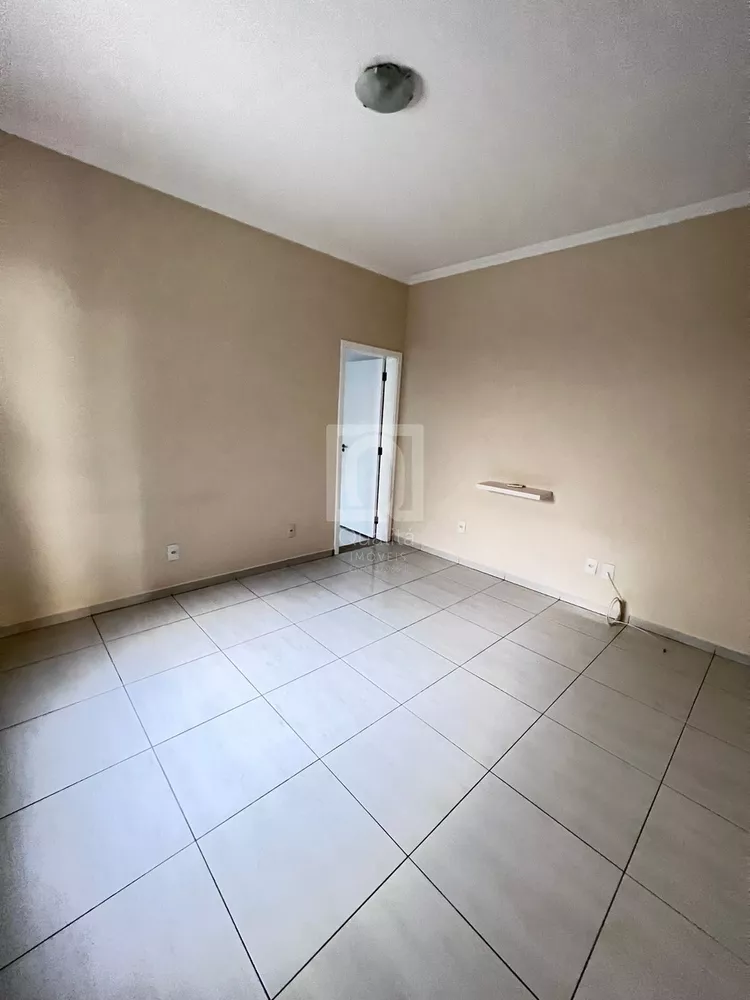 Casa de Condomínio à venda com 3 quartos, 250m² - Foto 7