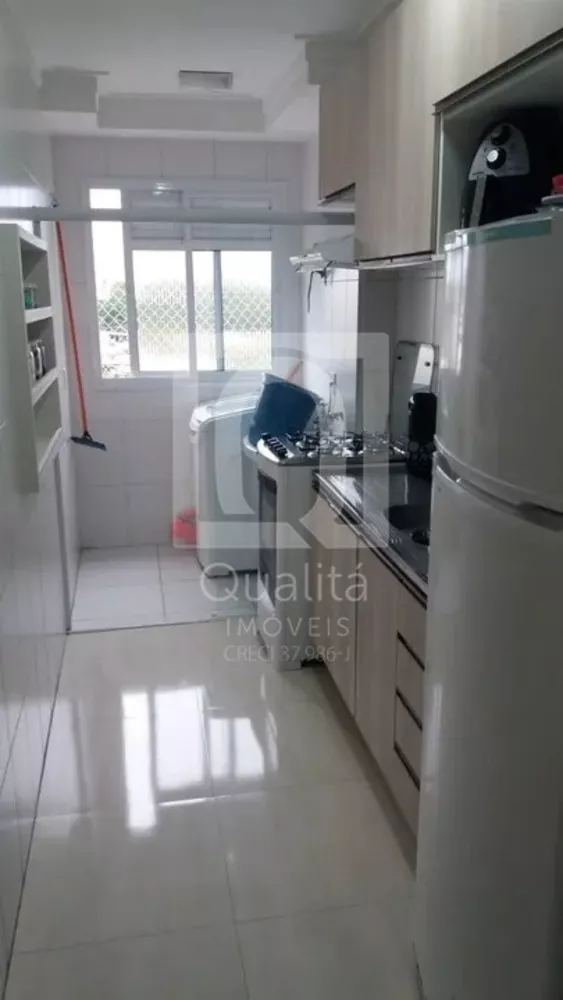 Apartamento à venda com 2 quartos, 50m² - Foto 2