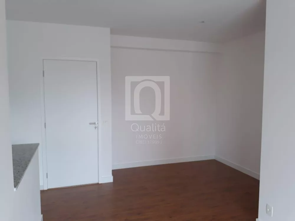 Apartamento à venda com 3 quartos, 73m² - Foto 2