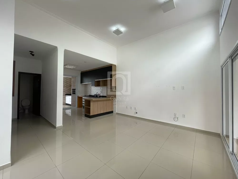 Casa de Condomínio à venda com 3 quartos, 160m² - Foto 2