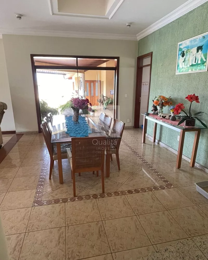 Casa de Condomínio à venda com 6 quartos, 450m² - Foto 4