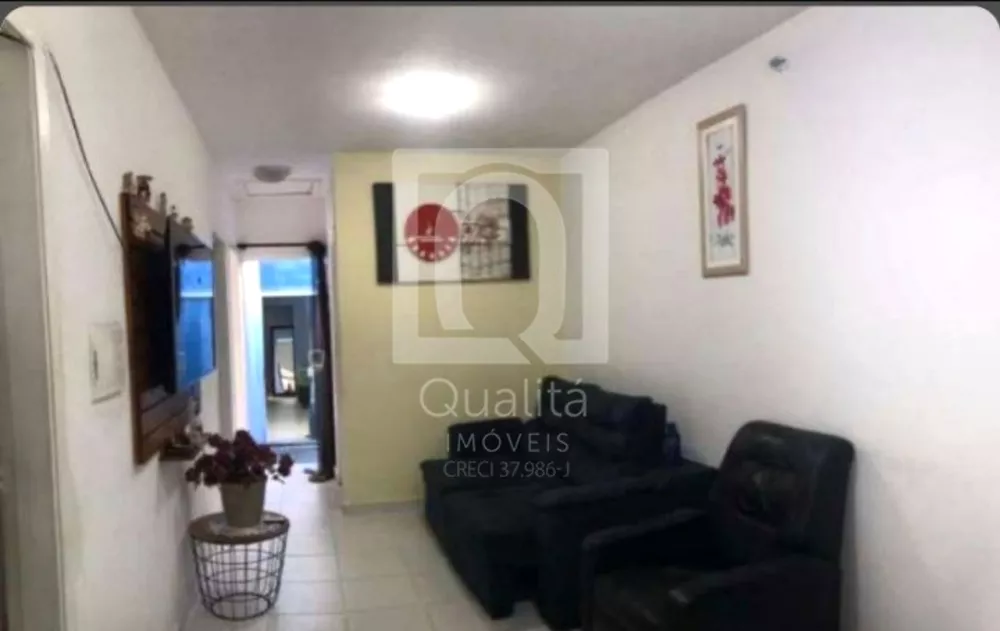 Casa à venda com 3 quartos, 250m² - Foto 1