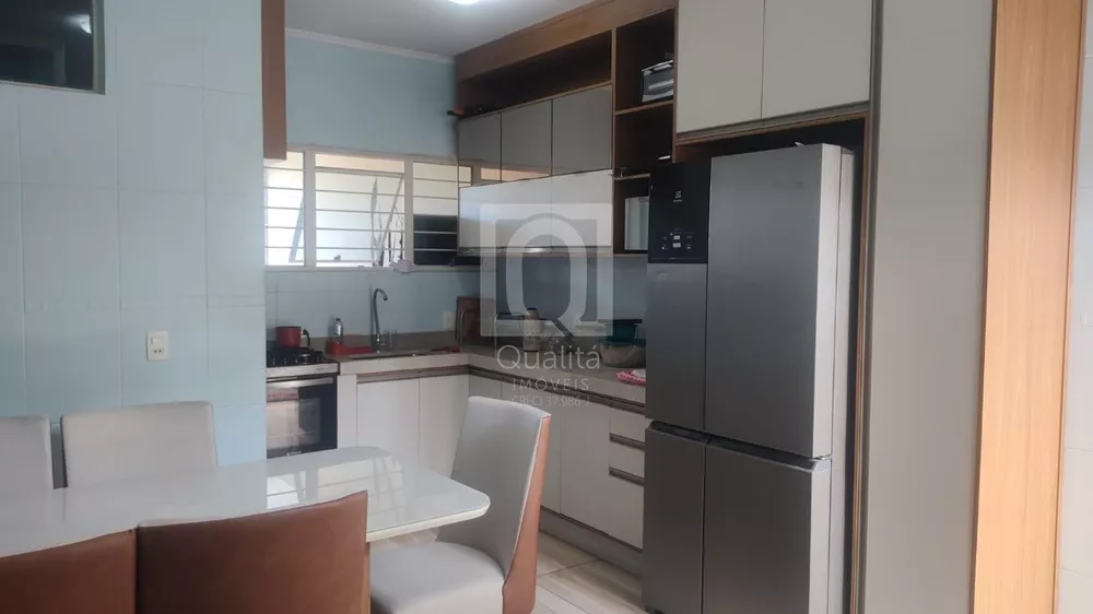 Sobrado à venda com 2 quartos, 154m² - Foto 1