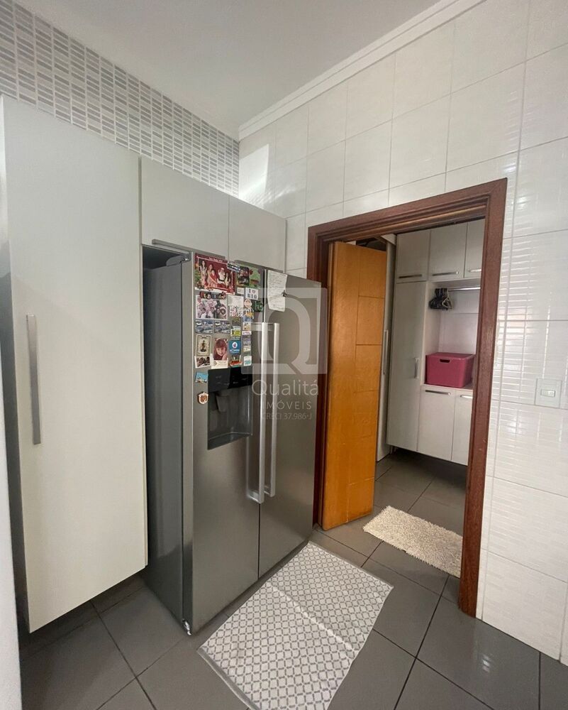 Casa de Condomínio à venda e aluguel com 3 quartos, 360m² - Foto 21