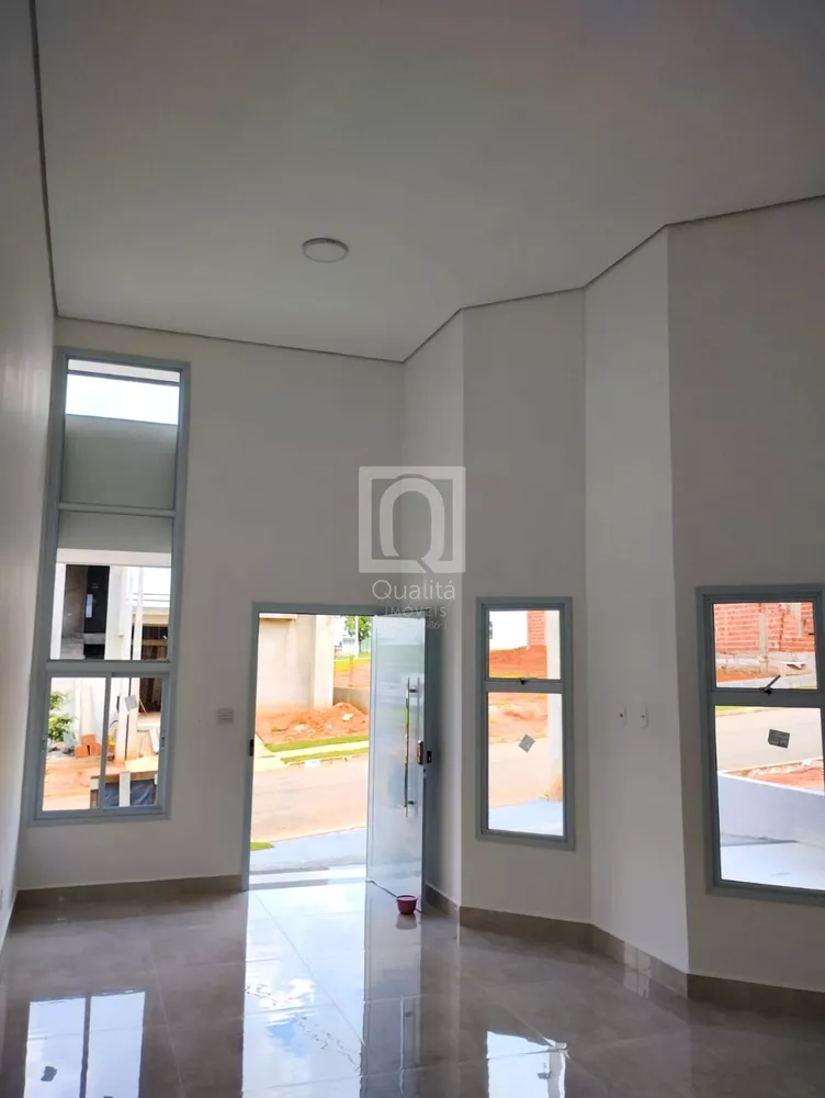 Casa de Condomínio à venda com 3 quartos, 200m² - Foto 1