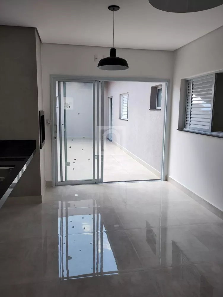 Casa de Condomínio à venda com 3 quartos, 200m² - Foto 4