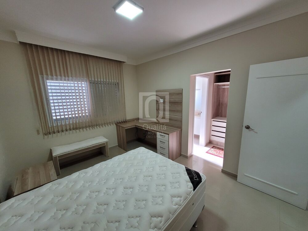 Sobrado à venda com 4 quartos, 360m² - Foto 17