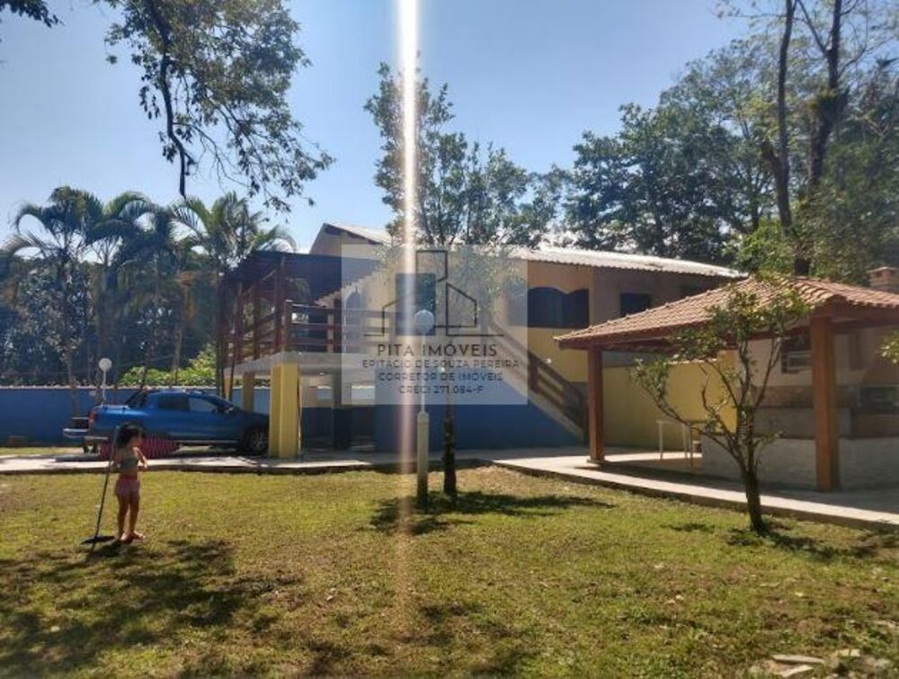 Casa à venda com 2 quartos, 75m² - Foto 2