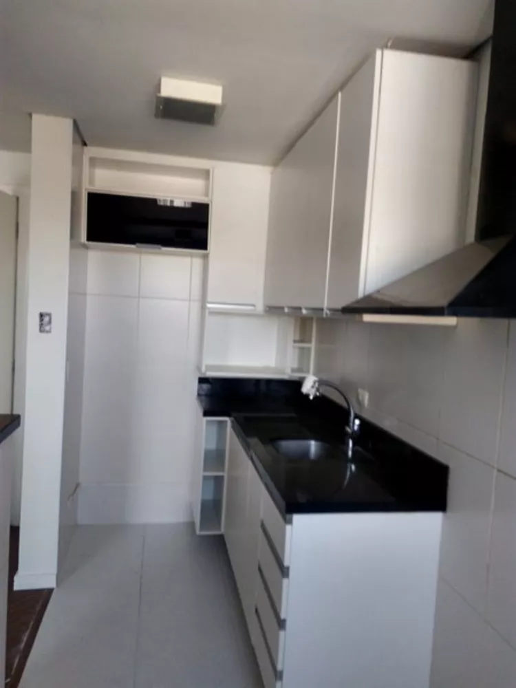 Apartamento à venda com 3 quartos, 62m² - Foto 6