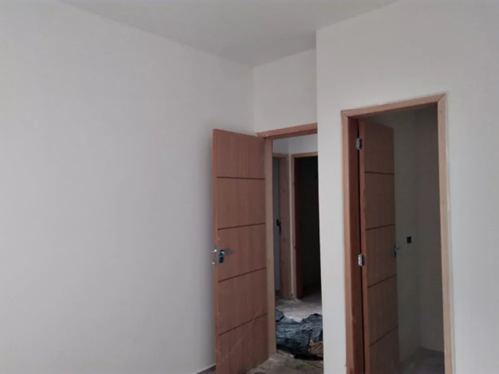 Casa à venda com 2 quartos, 44m² - Foto 13