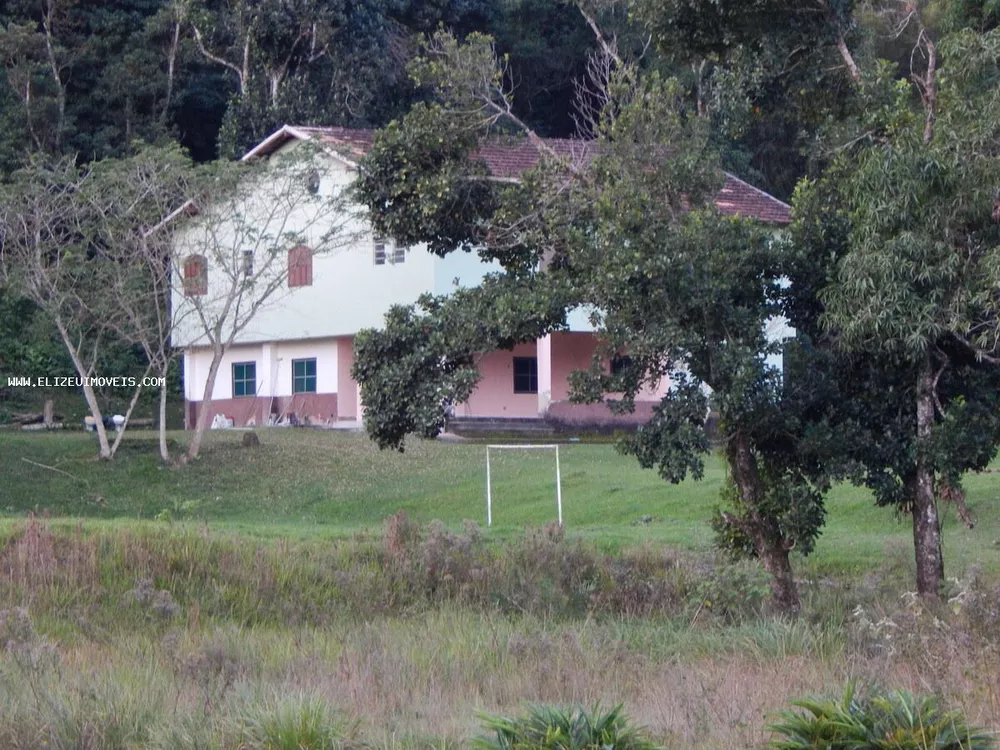 Chácara à venda com 7 quartos, 200m² - Foto 2