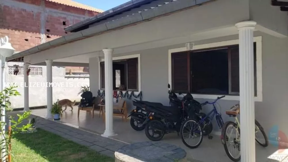 Casa à venda com 3 quartos, 200m² - Foto 3