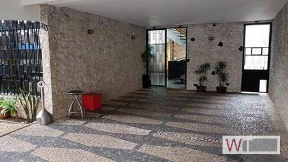 Casa à venda e aluguel com 4 quartos, 369m² - Foto 2