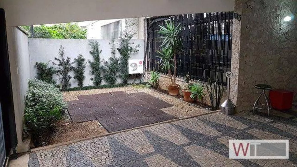 Casa à venda e aluguel com 4 quartos, 369m² - Foto 1