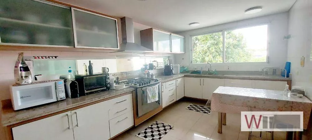 Casa, 4 quartos, 304 m² - Foto 1