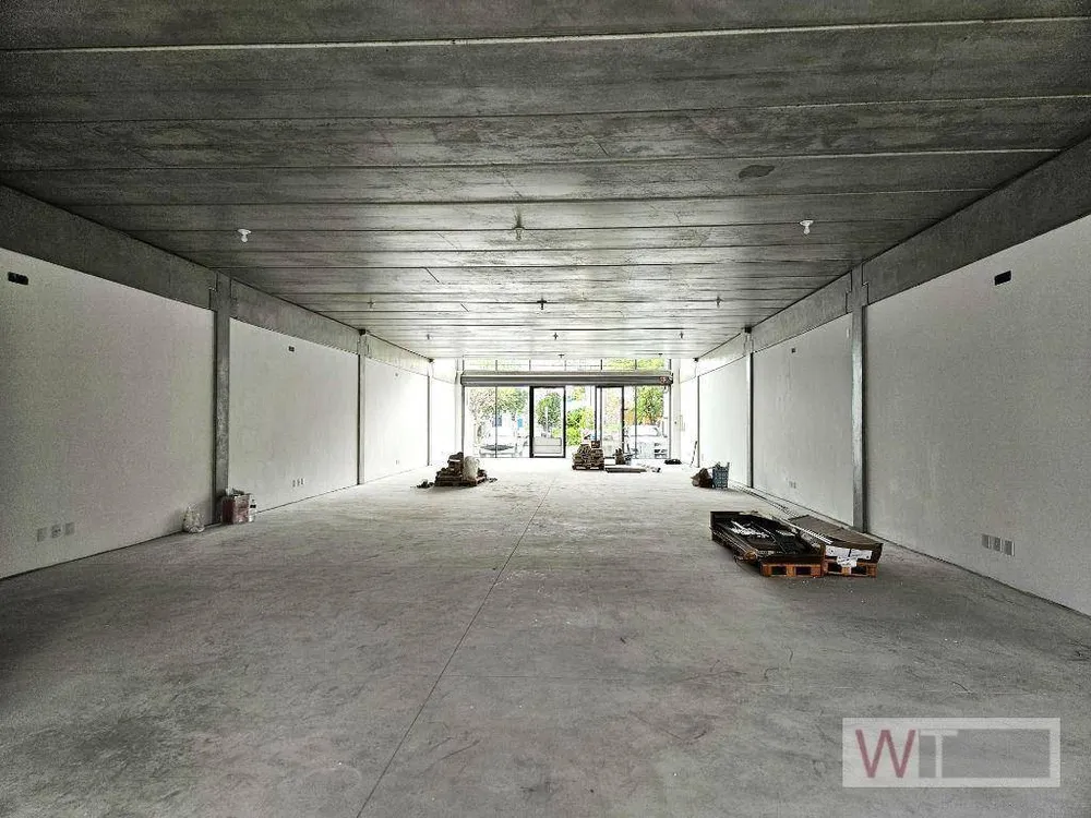 Loja-Salão, 750 m² - Foto 1