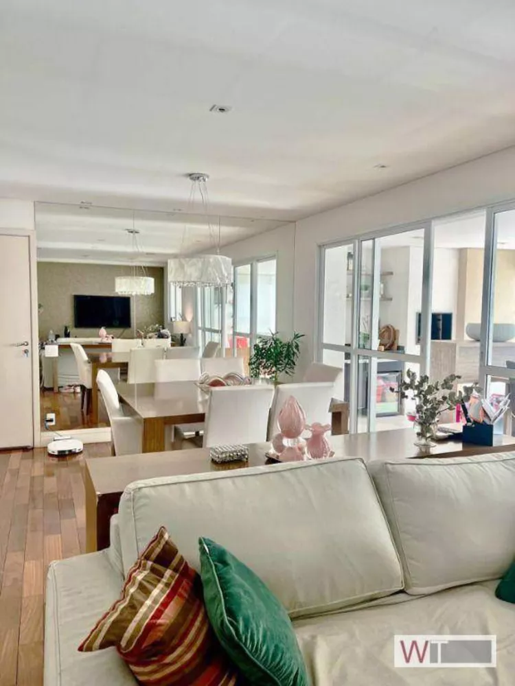 Apartamento, 3 quartos, 146 m² - Foto 1