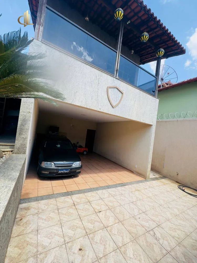 Casa, 4 quartos, 330 m² - Foto 2