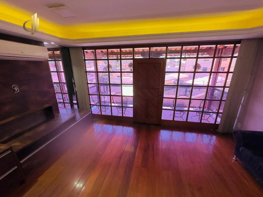 Casa, 4 quartos, 330 m² - Foto 3