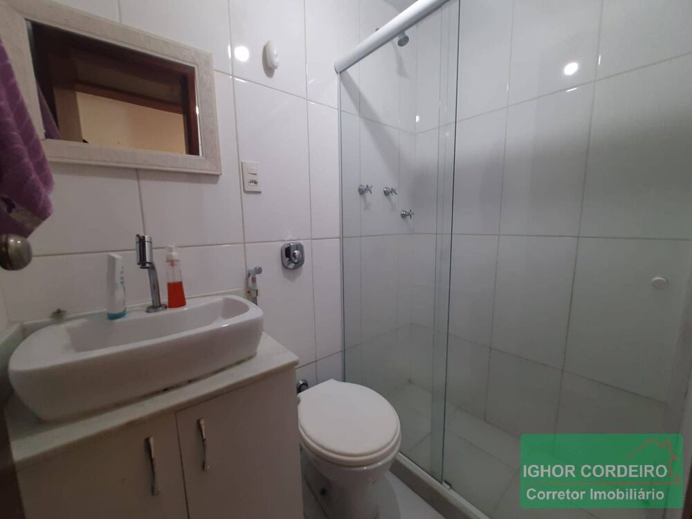 Apartamento à venda com 2 quartos, 75m² - Foto 1