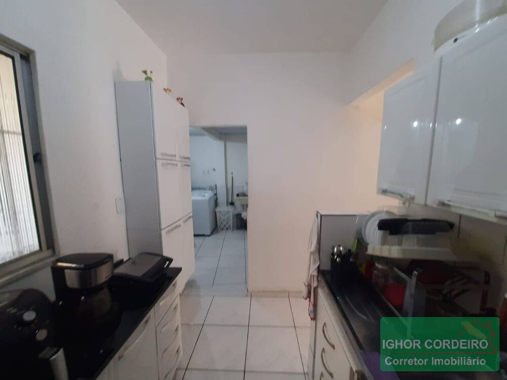 Casa à venda e aluguel com 3 quartos, 120m² - Foto 4