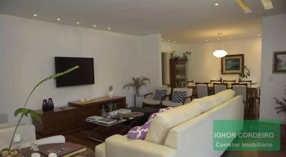 Apartamento, 3 quartos, 240 m² - Foto 1